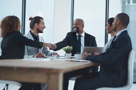 organize outside sales reps meeting software
